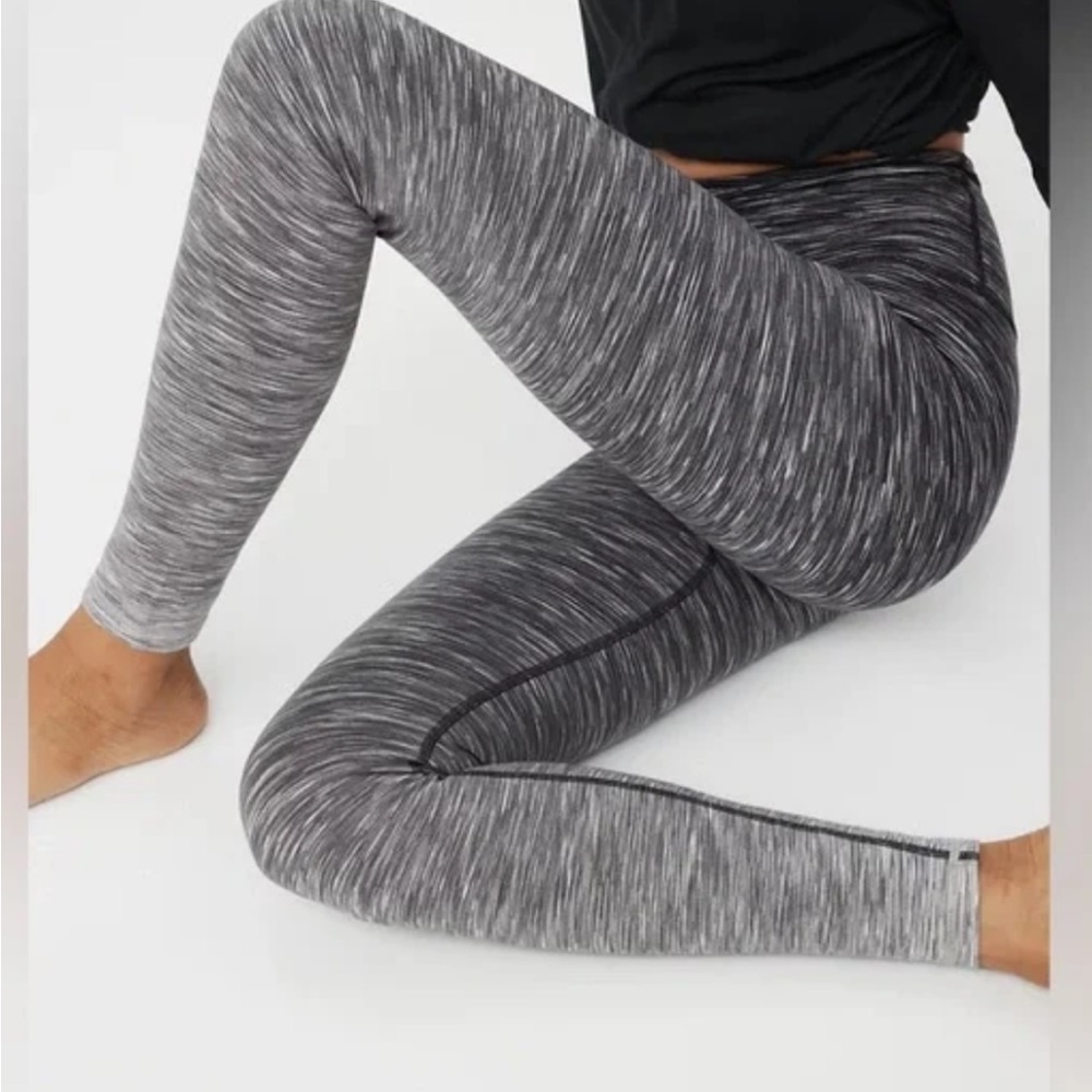 Aerie Chill Play Ombré Women’s Leggings in a Grey Tone Size XL Workout Wear